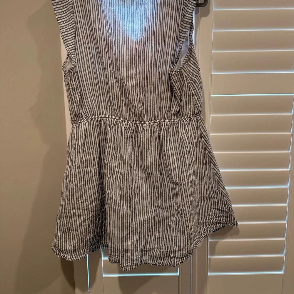 Savanna Jane Blue and White Flutter Sleeve Sundress - Picture 3 of 4